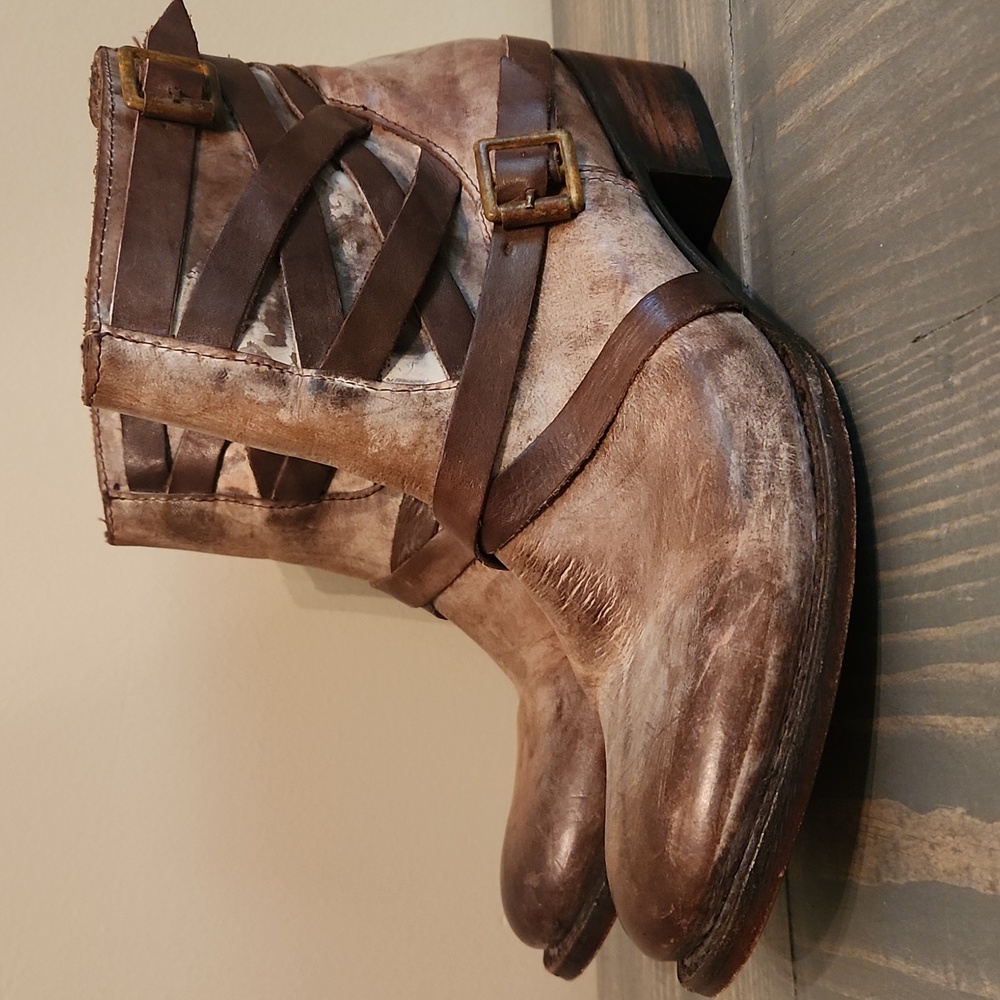 Freebird Sammi size 10